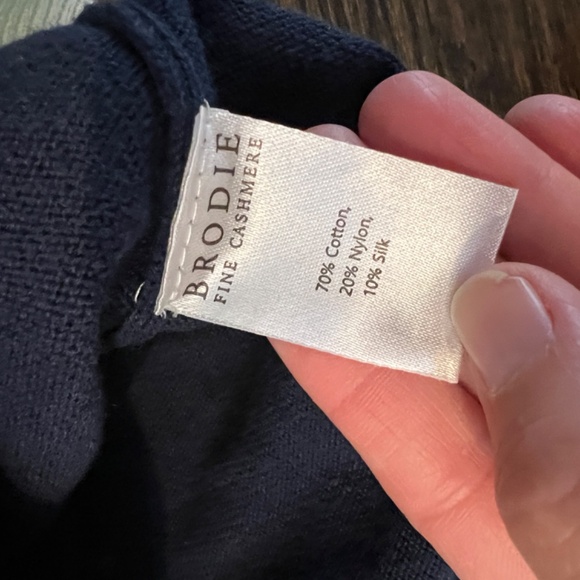 cashmere/cotton blend Knit Hoodie Sweater Whisper by Brodie - Picture 4 of 4